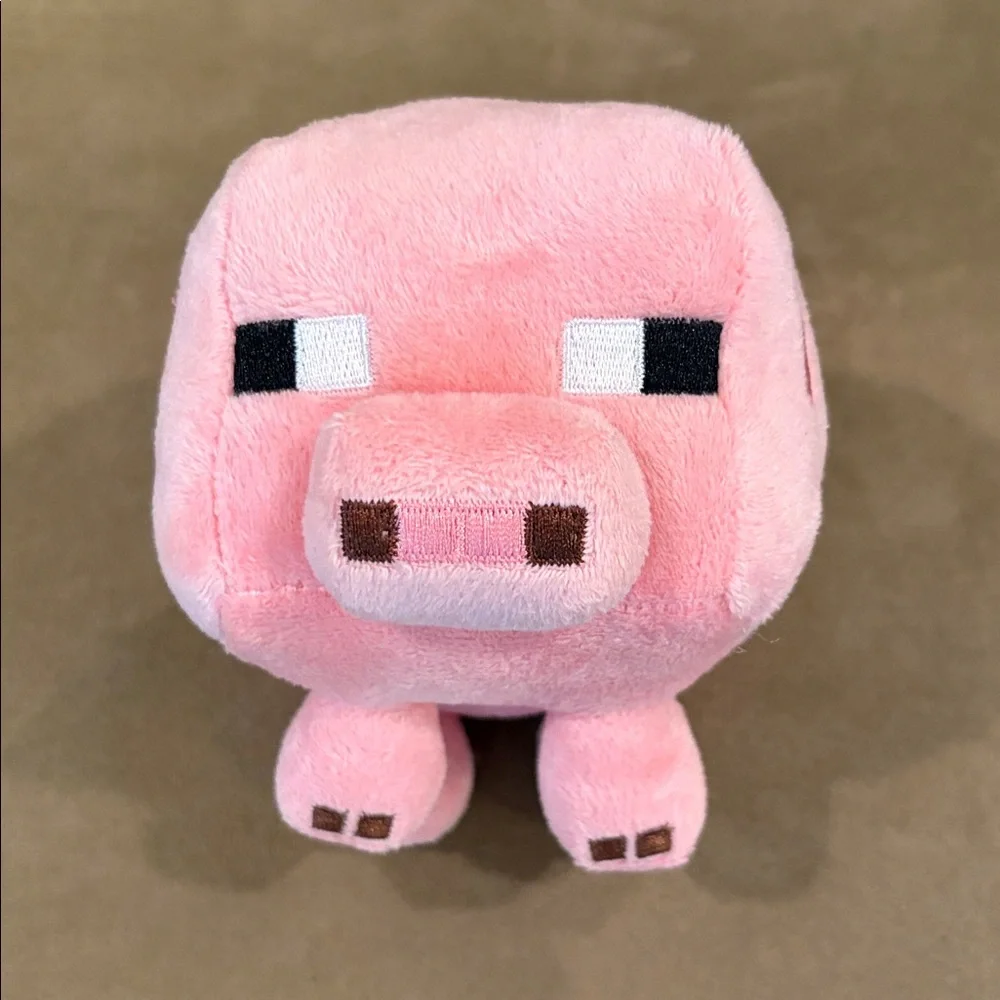 Minecraft Pink Pig Plush 🐷 - Picture 1 of 6